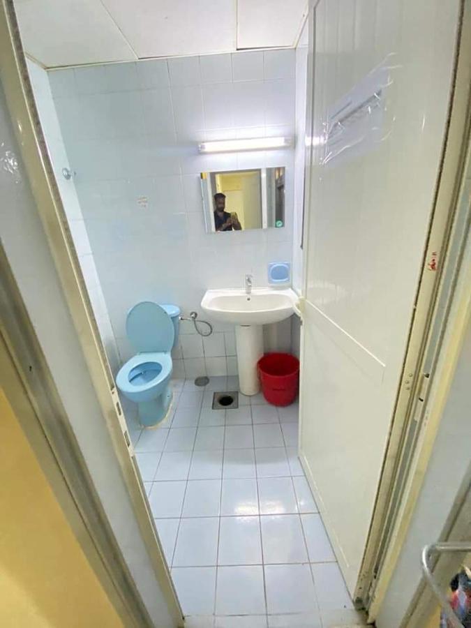 Single Room Near "World Trade Centre&Beach" Abudhabi Abu Dhabi Buitenkant foto